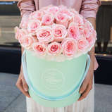 Шляпная коробка Grand с розовыми розами GREEN