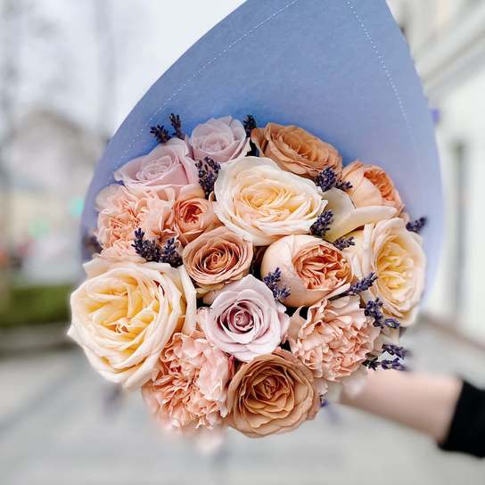 Букет "Louis Roederer" BLUE