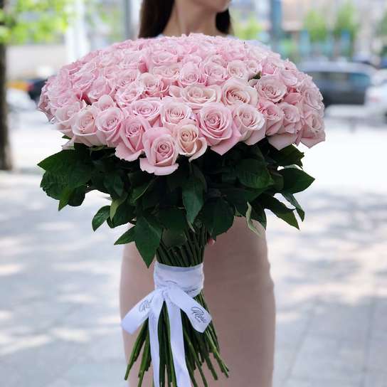 Букет из 101 розы "Sweet Escimo"