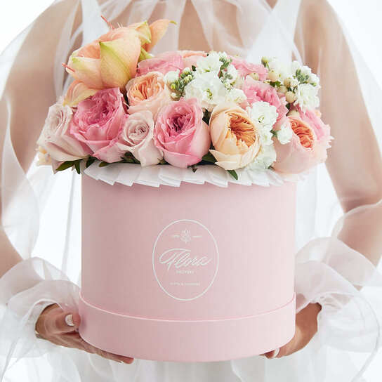 Букет "Peach Cream" шляпной коробке Grand Mini PINK