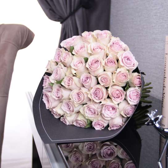 Букет из 35 роз "Purple Kenya" BLVCK