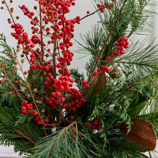 Новогодний букет в вазе