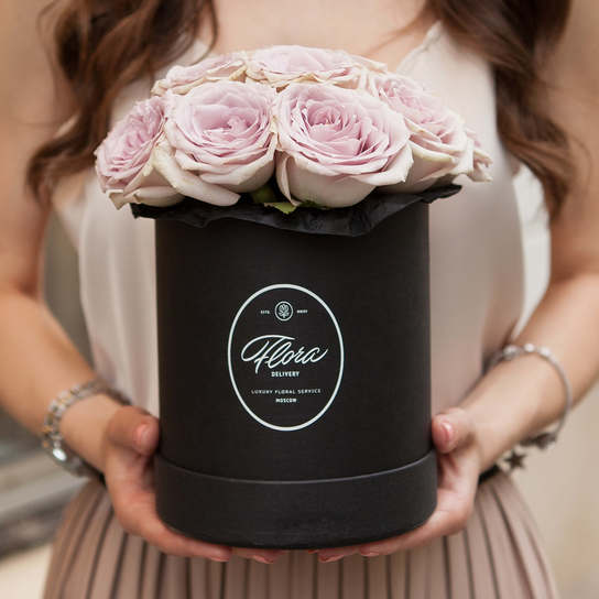 Шляпная коробка Demi "Розы Кения Purple" BLVCK