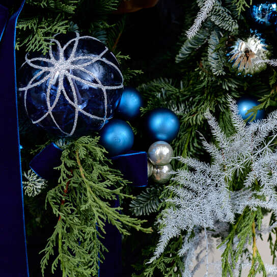 Венок новогодний "Сапфир"