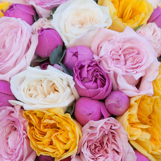 Букет "Clare" в шляпной коробке Grand Mini PINK