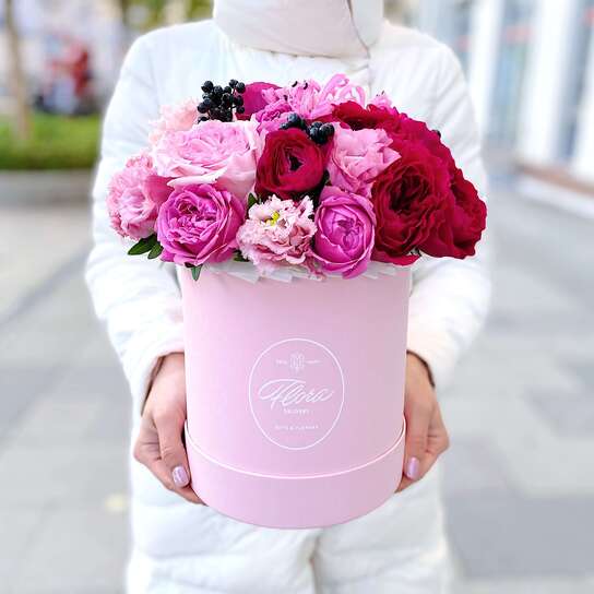 Букет "Amore Amore" в шляпной коробке Petit PINK