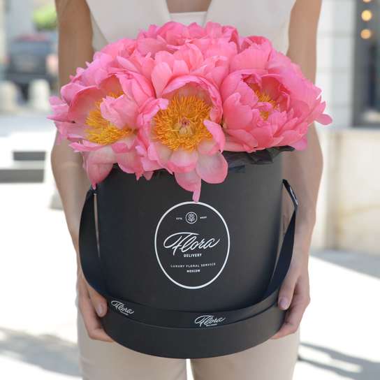 Шляпная коробка Grand "Coral Сharm" BLVCK