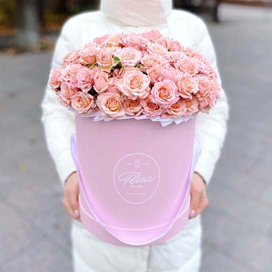 Шляпная коробка Grand "Розы Shelby" PINK