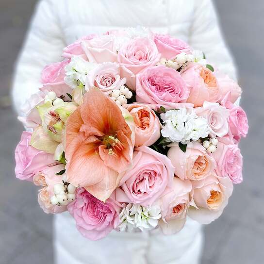 Букет "Peach Cream" шляпной коробке Grand Mini GREEN