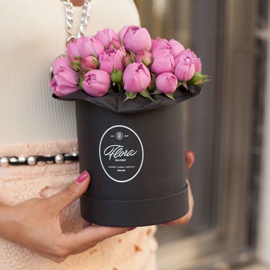 Шляпная коробка Demi "Розы Misty Bubbles" BLVCK