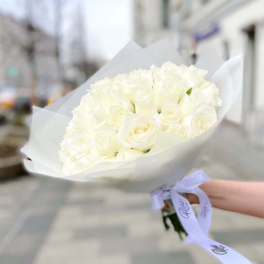 Букет из 35 роз "White Kenya"