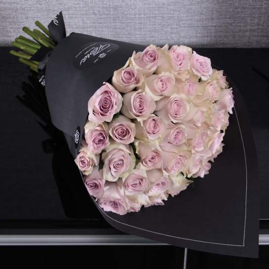 Букет из 35 роз "Purple Kenya" BLVCK