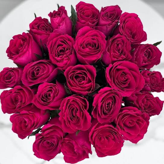 Букет из 25 роз "Cherry O! Kenya" в вазе