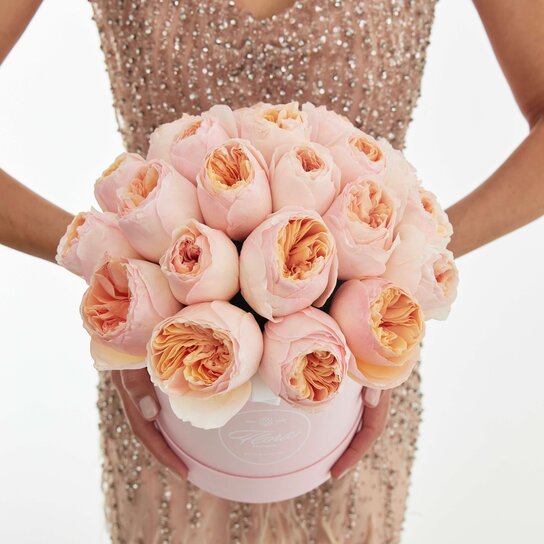 Шляпная коробка Petit "Розы Austin Juliet" PINK