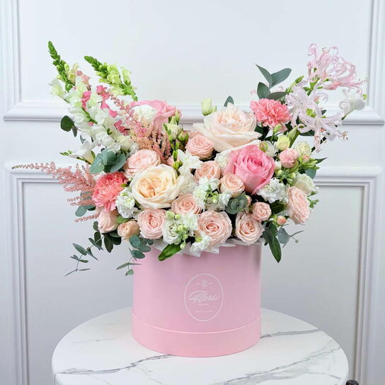 Букет "Pink Haze" в шляпной коробке Grand Mini PINK