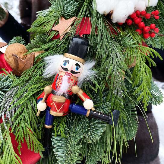 Венок новогодний "Щелкунчик"