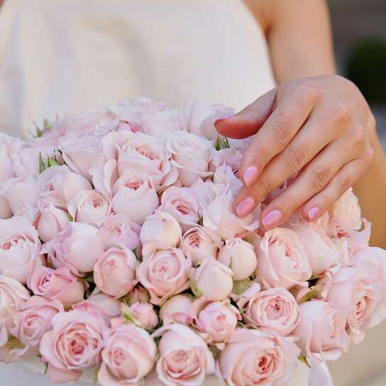 Шляпная коробка Grand "Розы Fairy Kiss" WHITE