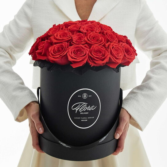 Шляпная коробка Grand "Розы Nina" BLVCK
