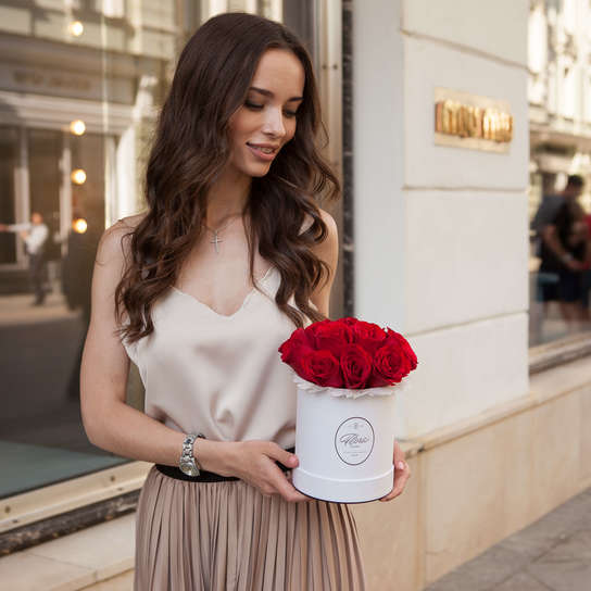 Шляпная коробка Demi "Розы Кения Red" WHITE