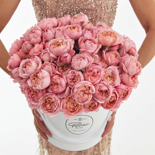 Шляпная коробка Grand "Розы кустовые персиковые Juliet" WHITE