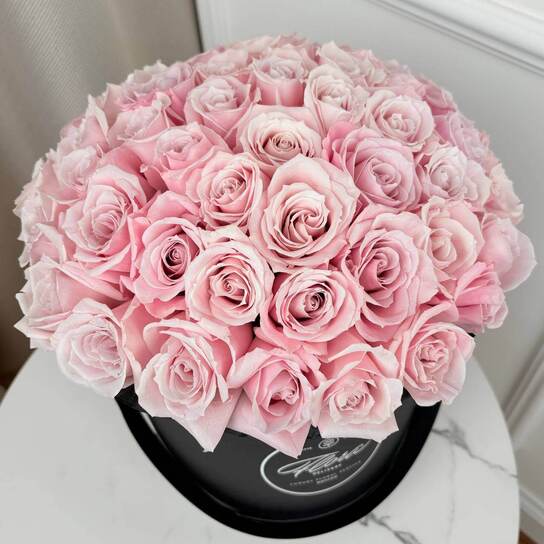 Шляпная коробка Grand "Розы Sweet Escimo" BLVCK