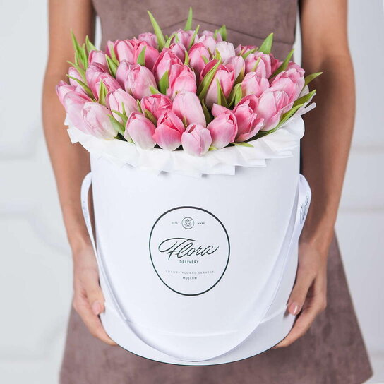Шляпная коробка Grand "Тюльпаны Pink" WHITE