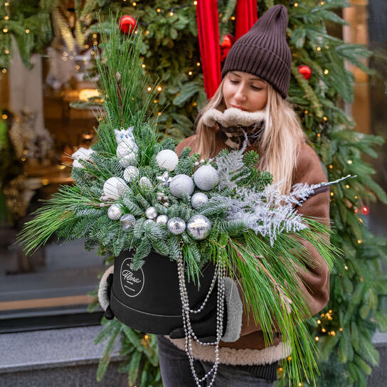 Новогодняя композиция "Сова"