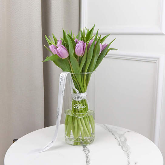 Букет из 25 тюльпанов "Purple" в вазе