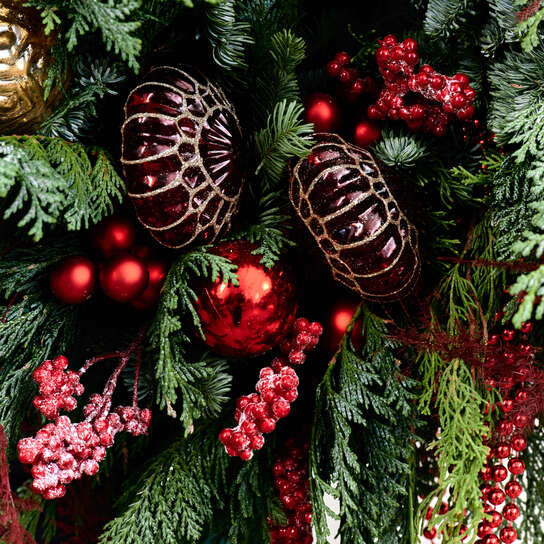 Венок новогодний "Рубин"