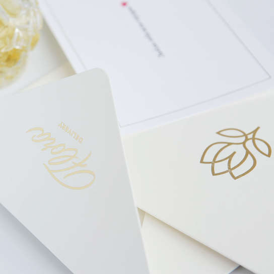 Разноцветные гиацинты в шляпной коробке Grand PINK