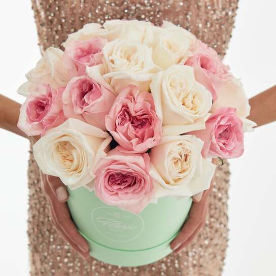 Шляпная коробка Petit "Микс садовых роз O'Hara"