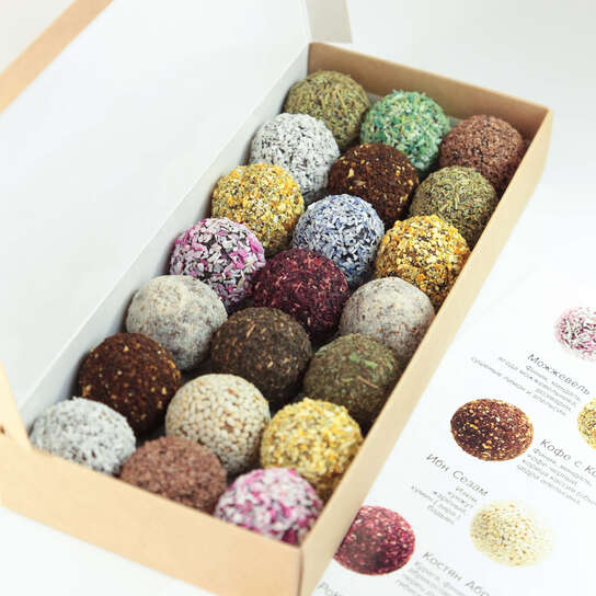 Набор полезных конфет 21х14 средний набор