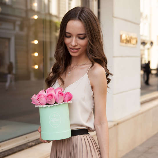 Шляпная коробка Demi "Розы Кения Cherry" GREEN