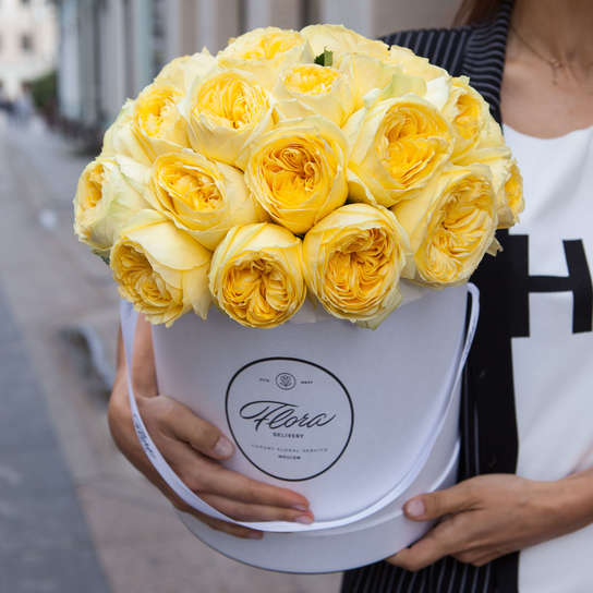 Шляпная коробка Grand "Розы Catalina" WHITE