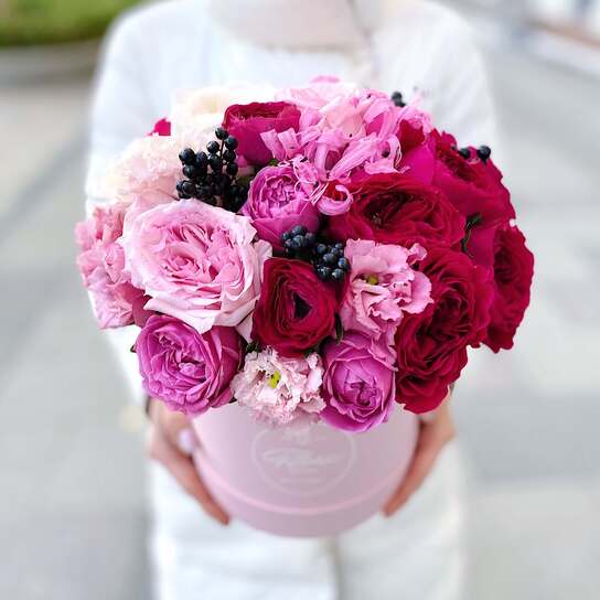 Букет "Amore Amore" в шляпной коробке Petit PINK