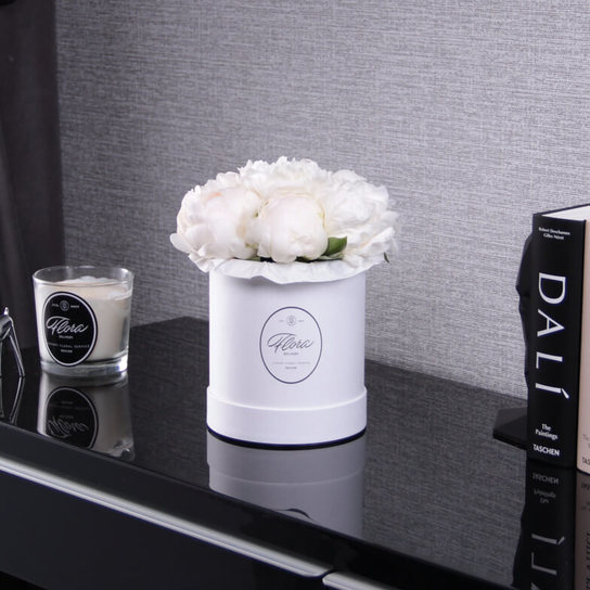 Шляпная коробка Demi "Пионы Madame Claude Tain" WHITE