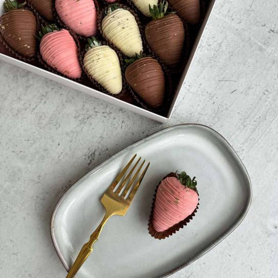 Набор клубники  "Шоколадное Трио" 9/12 шт